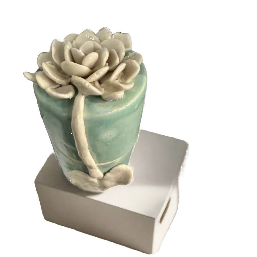 Green celadon and porcelain box